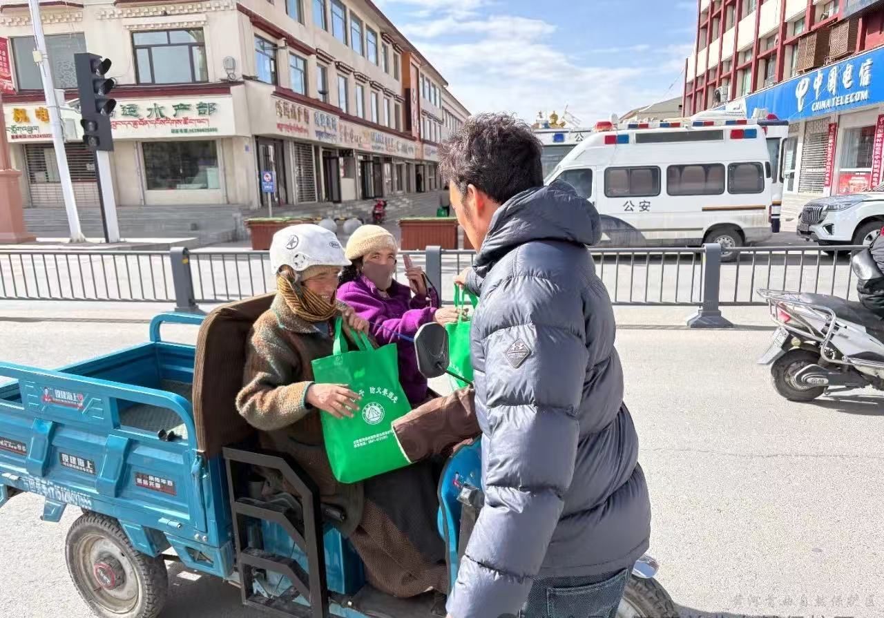 黄河首曲管护中心联合省森林公安局黄河首曲分局开展全民国家安全教育日宣传教育活动